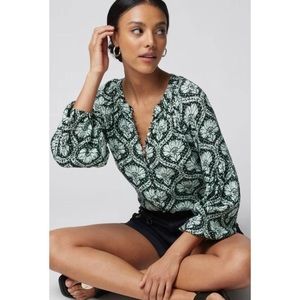 White House Black Market Long Sleeve Button Crinkle Blouse